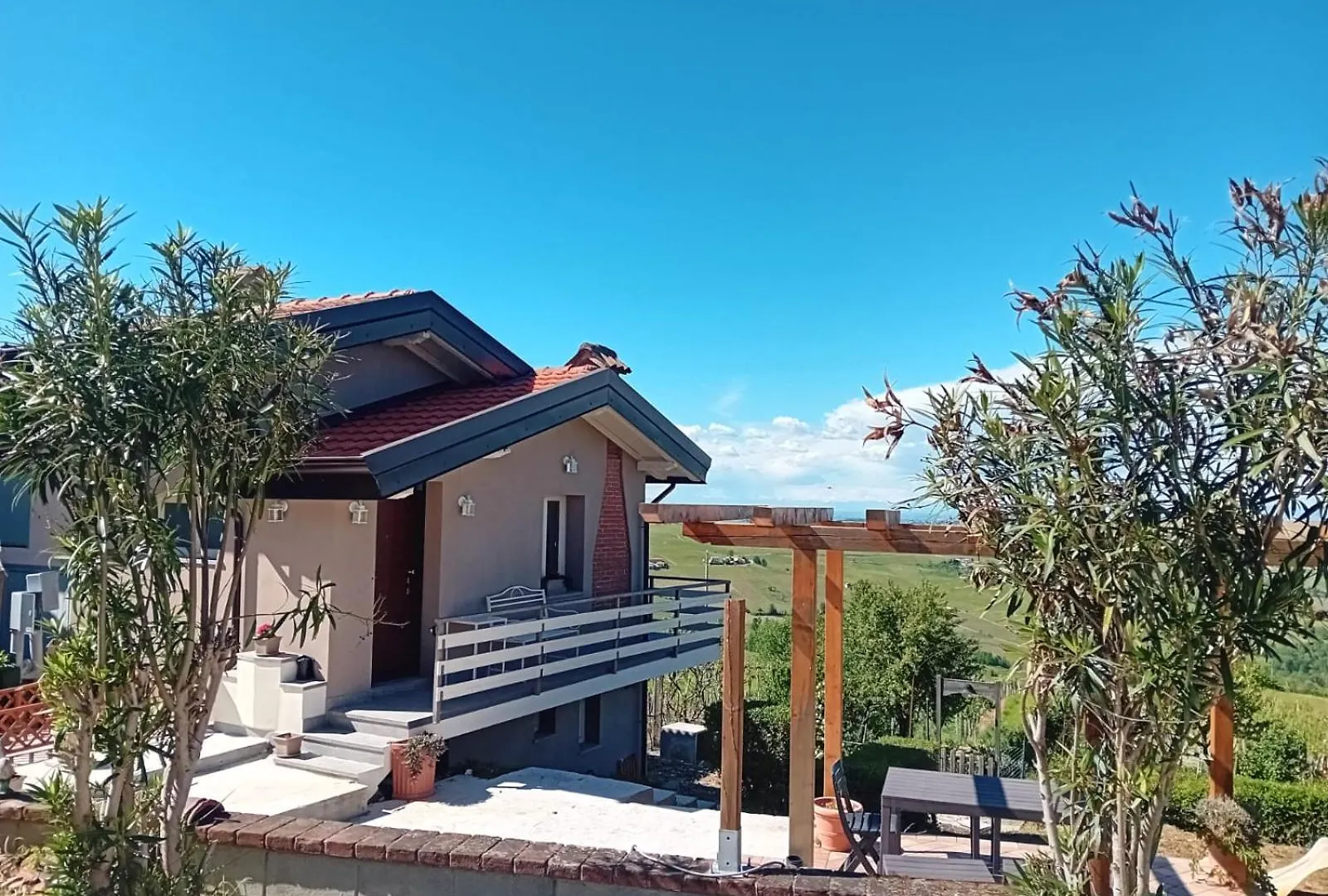 Villa Nife Tiny House - Secret Garden Montalbo Italia