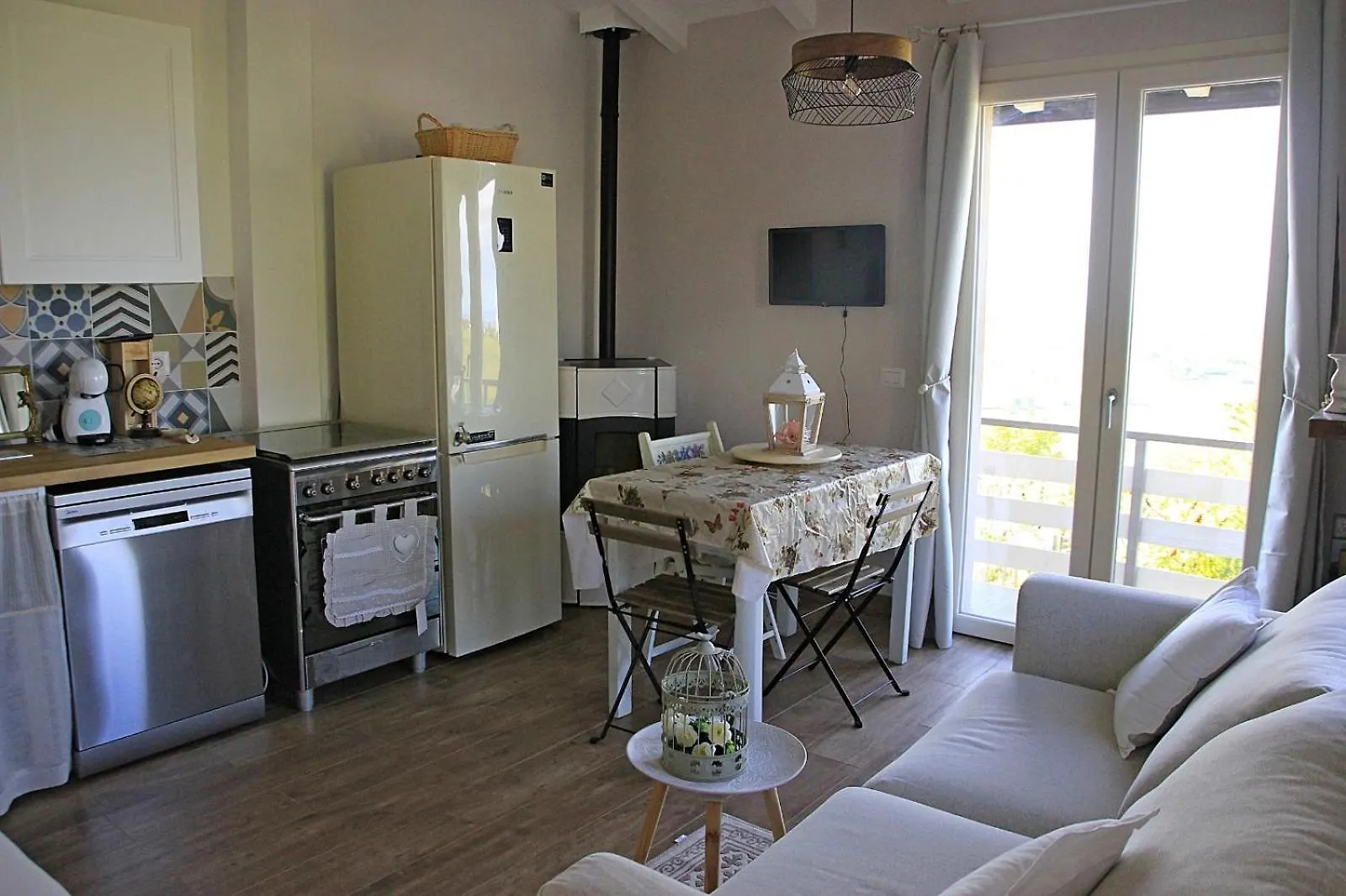 Villa Nife Tiny House - Secret Garden Montalbo