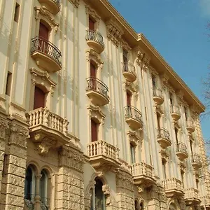 https://dimora-tamborino.lecce-hotels.com