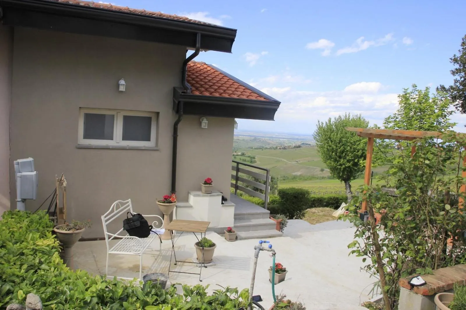 Villa Nife Tiny House - Secret Garden Montalbo 0*,