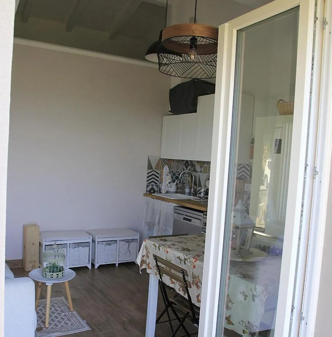 Villa Nife Tiny House - Secret Garden Montalbo